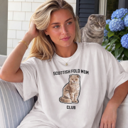 Szkocki Zwisłouchy Mom Club T-shirt