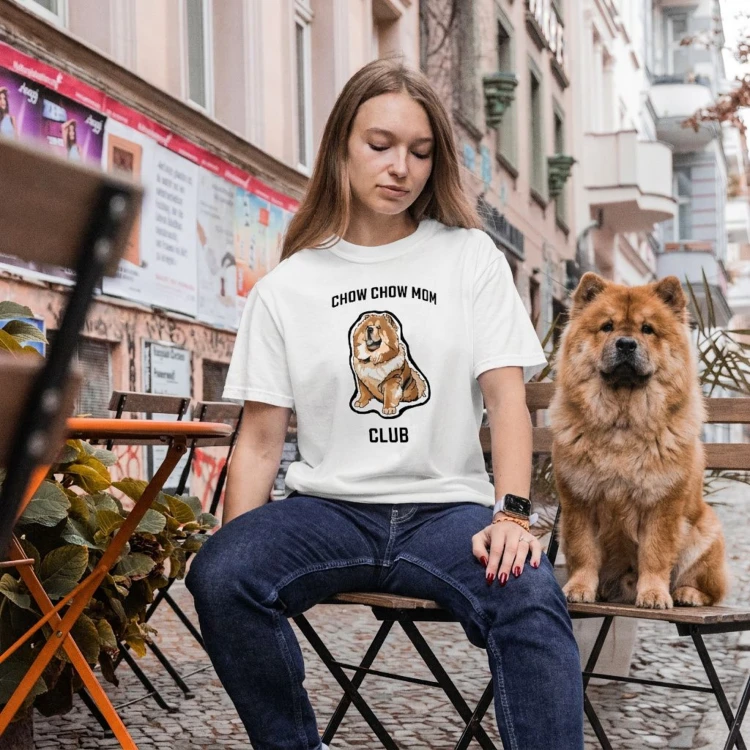 Chow Chow Mom Club T-shirt