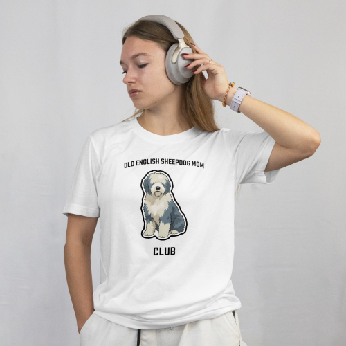 Owczarek Staroangielski Mom Club T-shirt